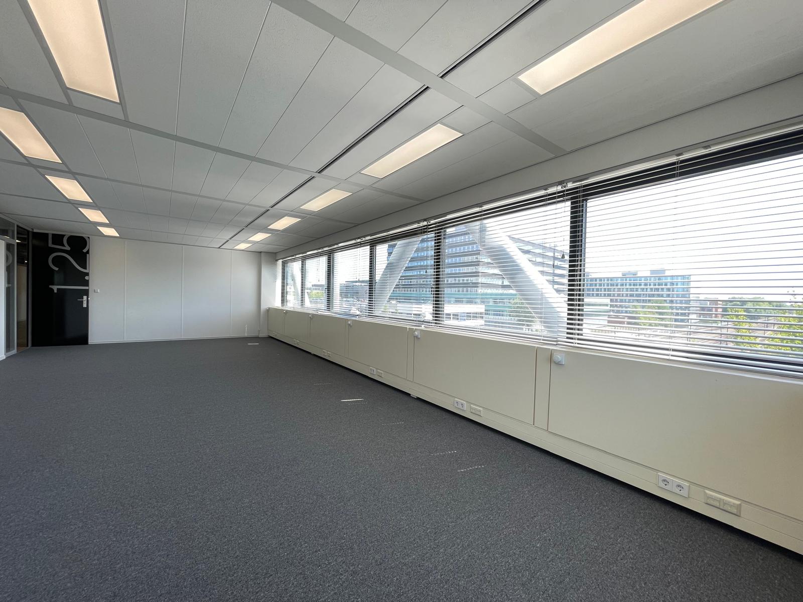 Bureau 1.25 afbeelding 1